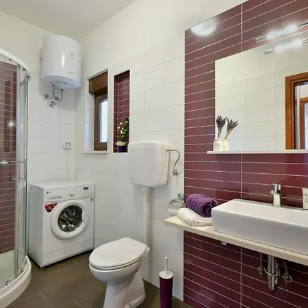 Villa Natali With Private Pool And Kids Playground Near Fazana